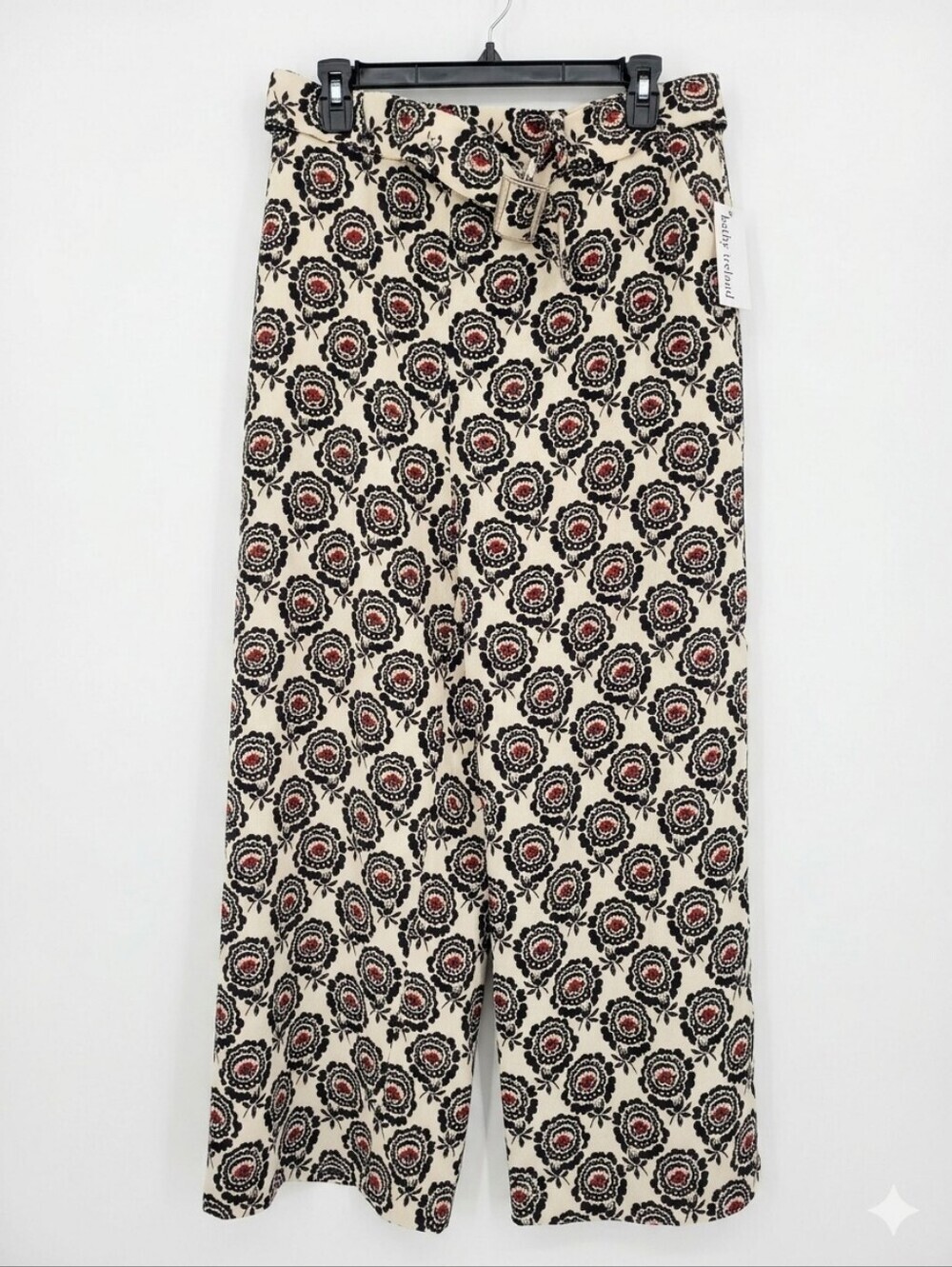 New Kathy Ireland pants size L in black and whitevm print